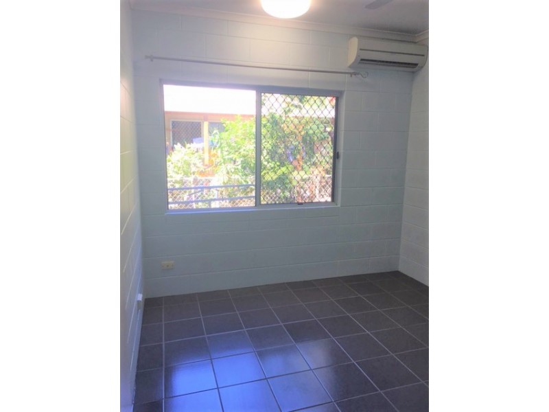 2/18 Maria Street, Rasmussen QLD 4815