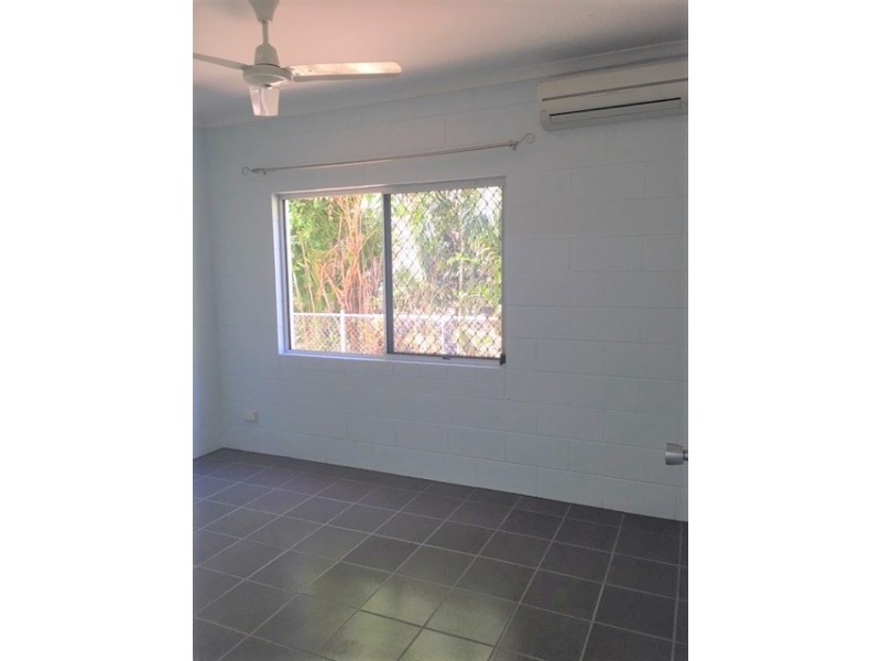 2/18 Maria Street, Rasmussen QLD 4815