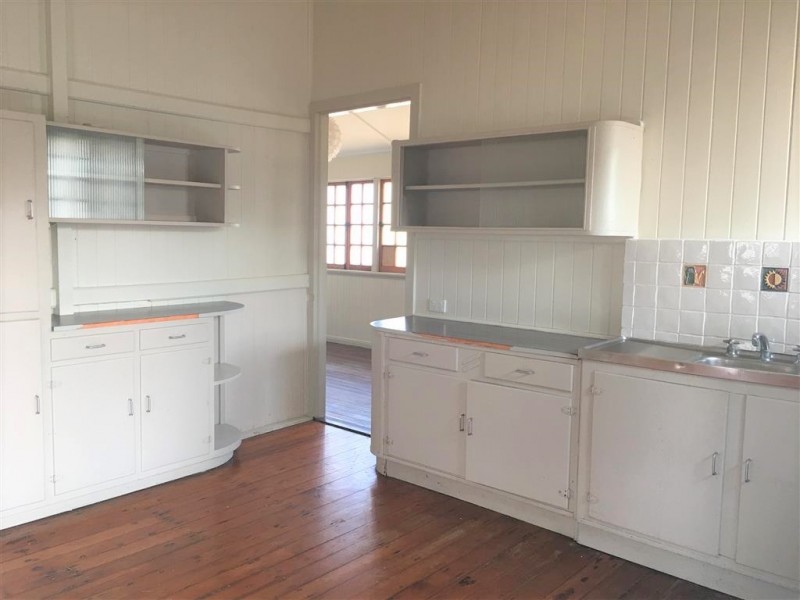 155 Kings Road, Pimlico QLD 4812