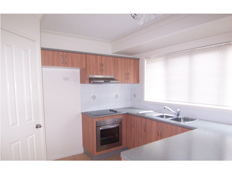 92 Estuary Parade, Douglas QLD 4814