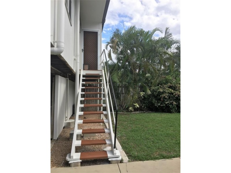 2/3 McDougall Street, Currajong QLD 4812