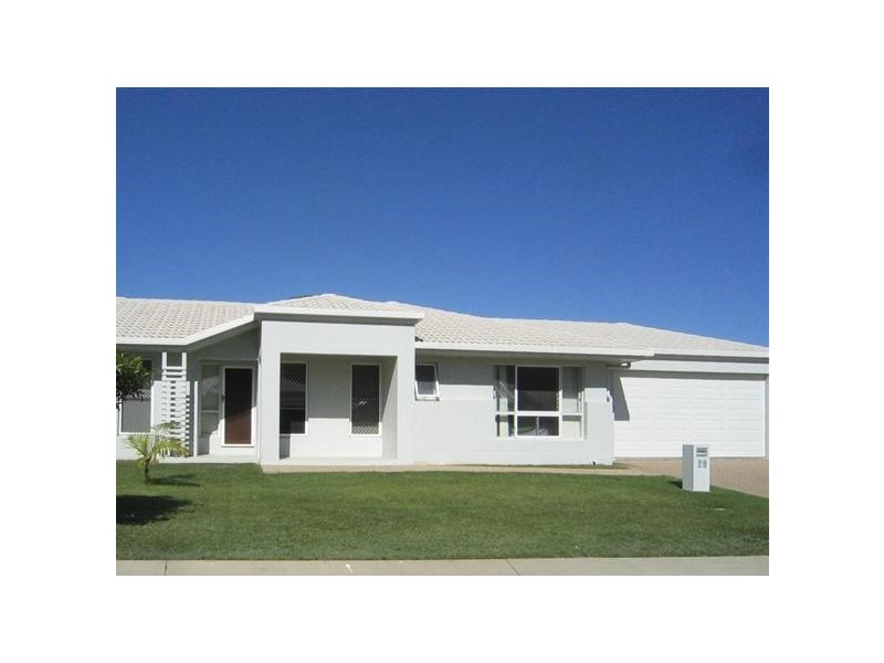 16 Pierce Street, Mount Louisa QLD 4814