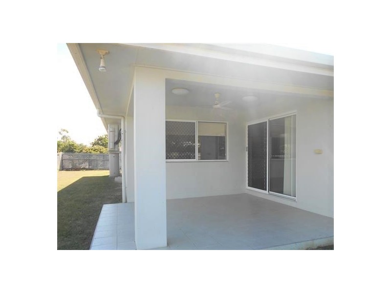 16 Pierce Street, Mount Louisa QLD 4814