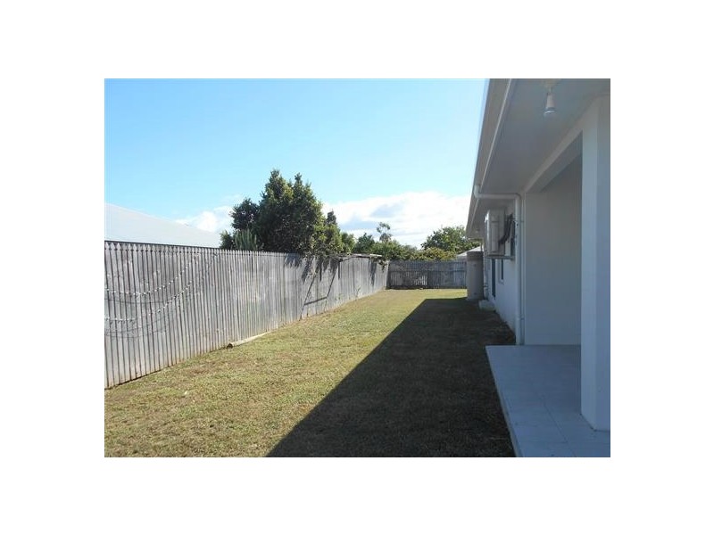 16 Pierce Street, Mount Louisa QLD 4814