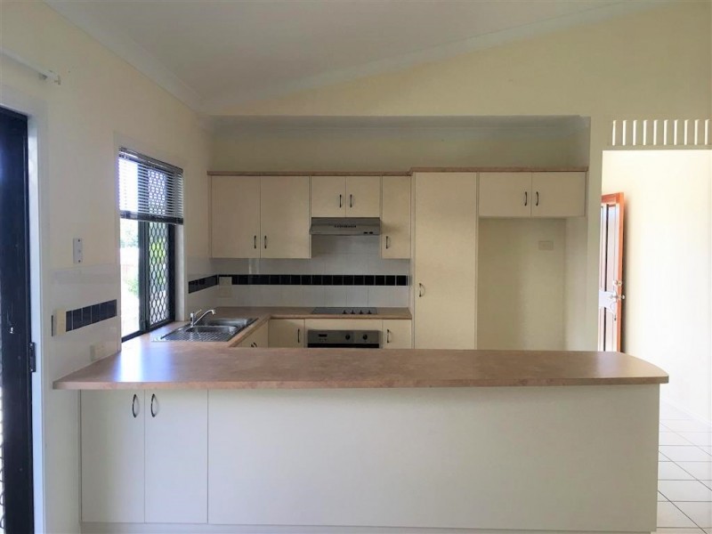 74 Riverbend Drive, Douglas QLD 4814