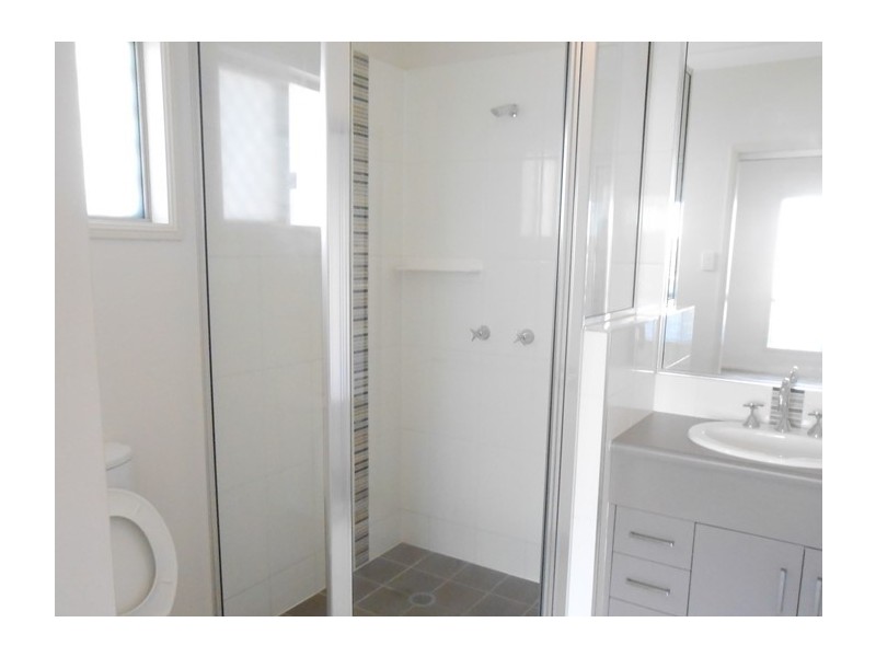 51 Beach Oak Drive, Mount Low QLD 4818