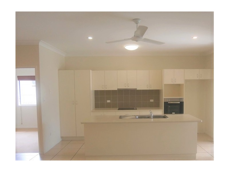10 Sykes Close, Burdell QLD 4818