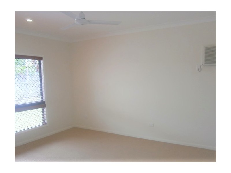 10 Sykes Close, Burdell QLD 4818