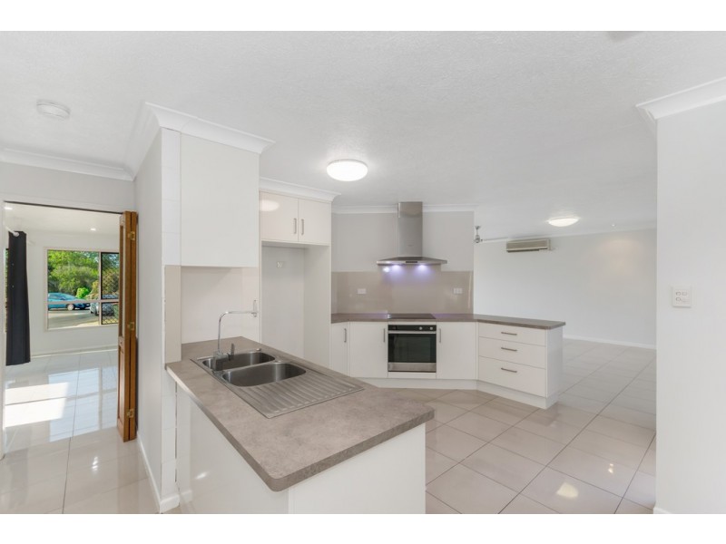 10 Waterman Close, Kirwan QLD 4817