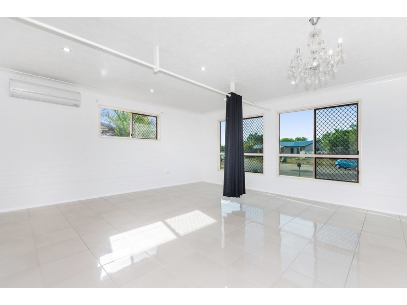 10 Waterman Close, Kirwan QLD 4817