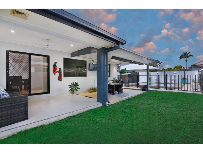 25 Woodlake Avenue, Kirwan QLD 4817