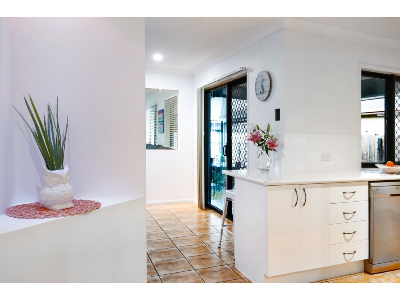 25 Woodlake Avenue, Kirwan QLD 4817