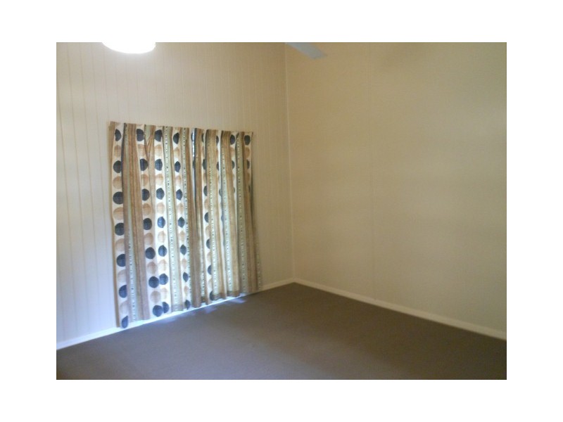 2/26 McKinley Street, North Ward QLD 4810