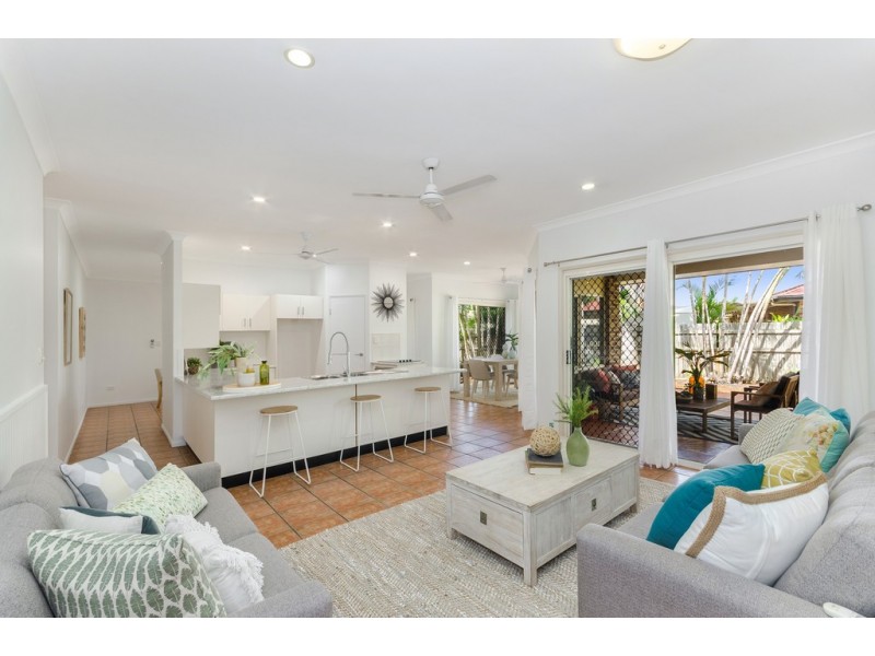 4 Clarence Court, Kirwan QLD 4817