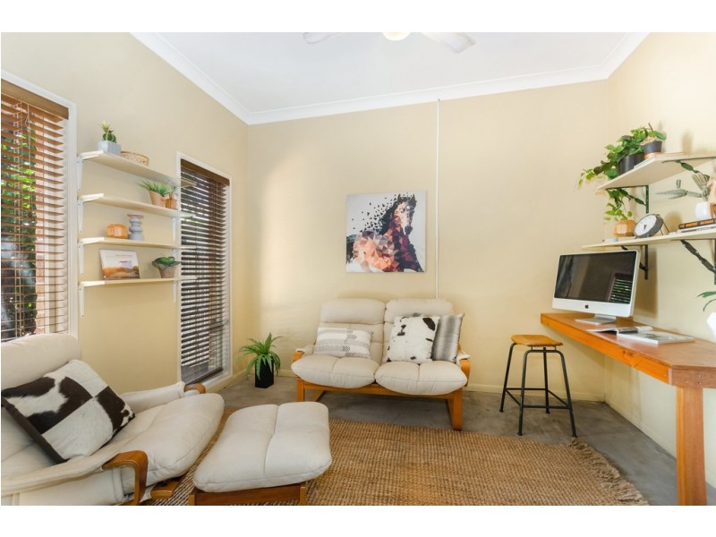 4 Clarence Court, Kirwan QLD 4817