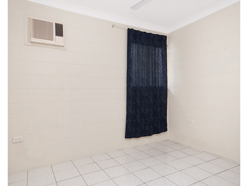 2/425 Walker Street, Townsville City QLD 4810