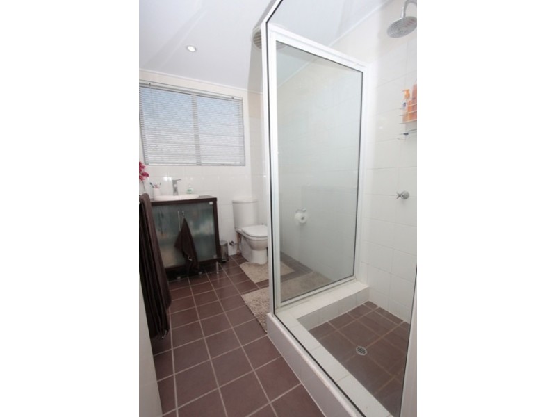 2/2 Howitt Street, North Ward QLD 4810