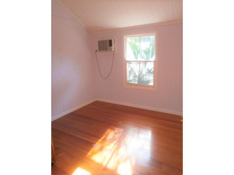 10 Redpath Street, North Ward QLD 4810