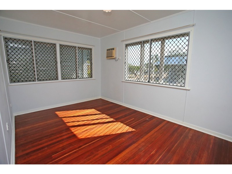 12 Nyora Street, Currajong QLD 4812