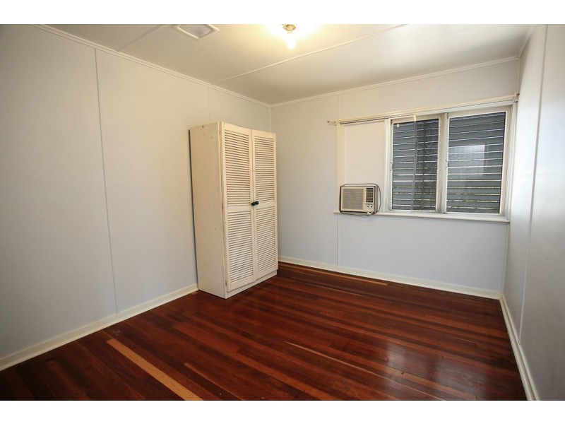 12 Nyora Street, Currajong QLD 4812