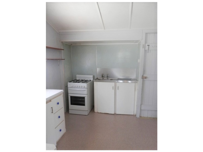 71 Armstrong Street, Hermit Park QLD 4812