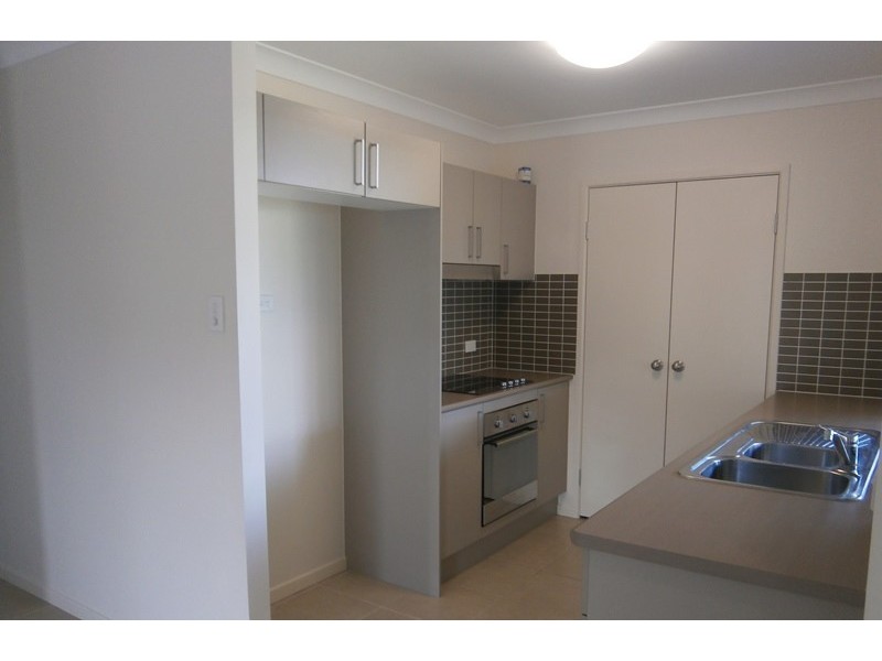 4 Summergold Street, Mount Low QLD 4818