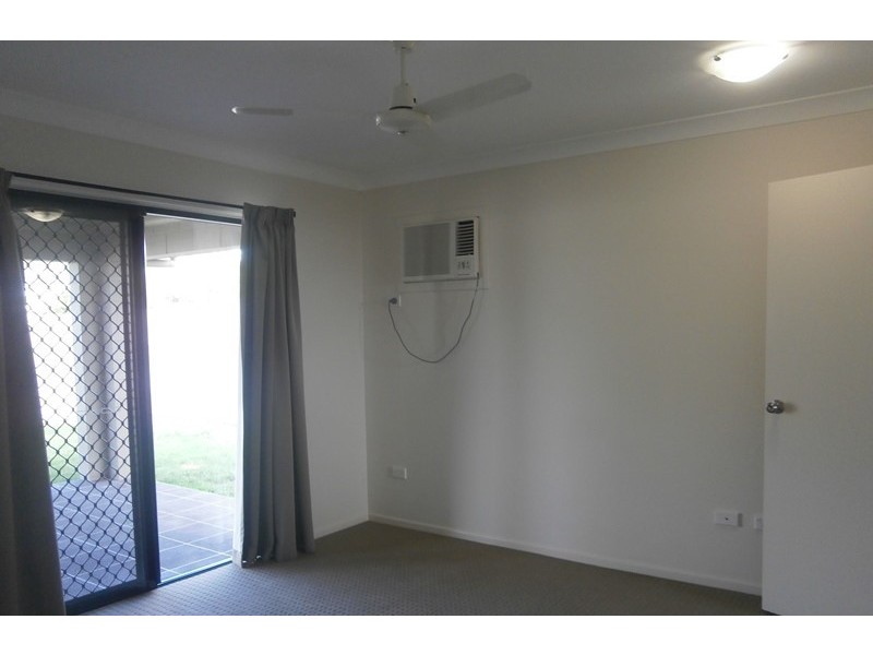 4 Summergold Street, Mount Low QLD 4818