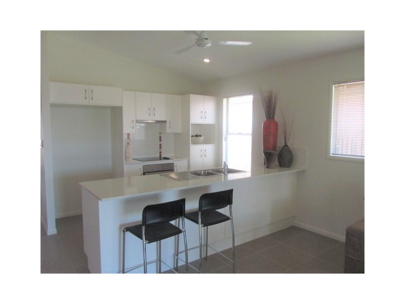 13 Iona Avenue, Burdell QLD 4818