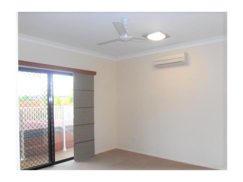 53 Rattray Street, Bushland Beach QLD 4818