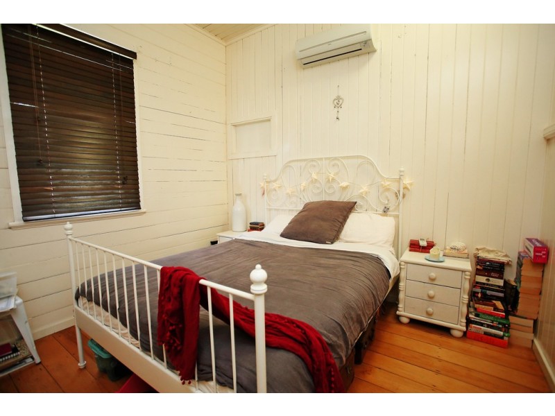 29 Philp Street, Hermit Park QLD 4812