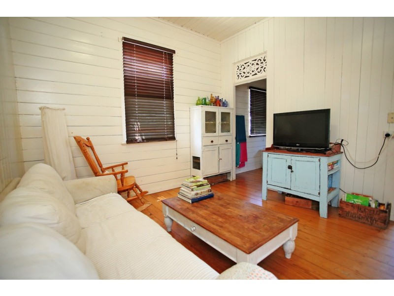 29 Philp Street, Hermit Park QLD 4812