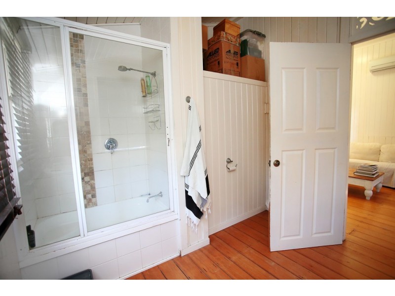 29 Philp Street, Hermit Park QLD 4812