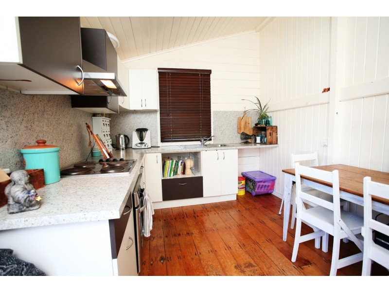 29 Philp Street, Hermit Park QLD 4812