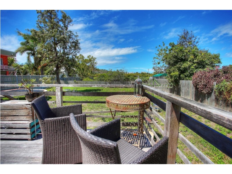 29 Philp Street, Hermit Park QLD 4812