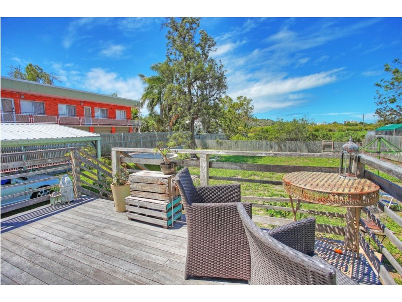 29 Philp Street, Hermit Park QLD 4812