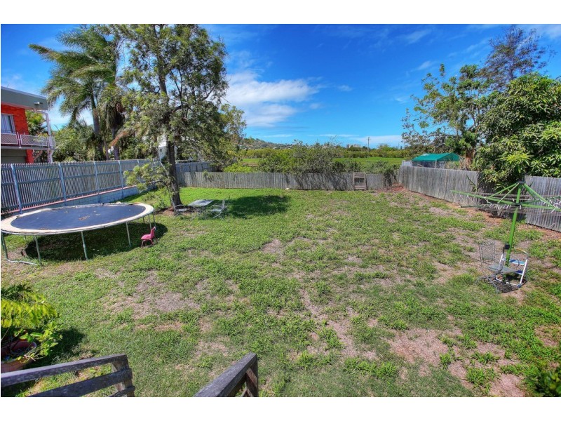 29 Philp Street, Hermit Park QLD 4812
