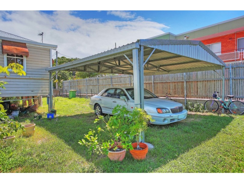29 Philp Street, Hermit Park QLD 4812