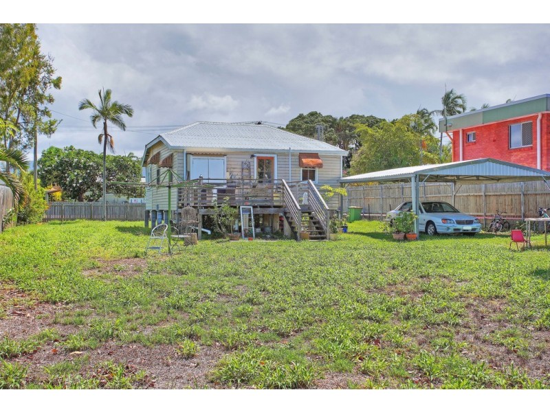 29 Philp Street, Hermit Park QLD 4812