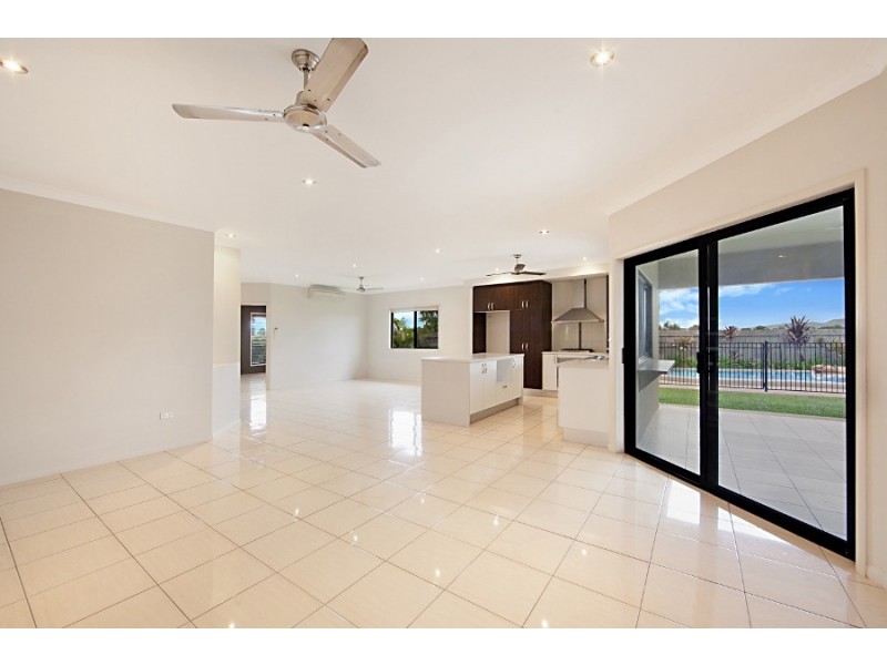 1 Newhaven Place, Idalia QLD 4811