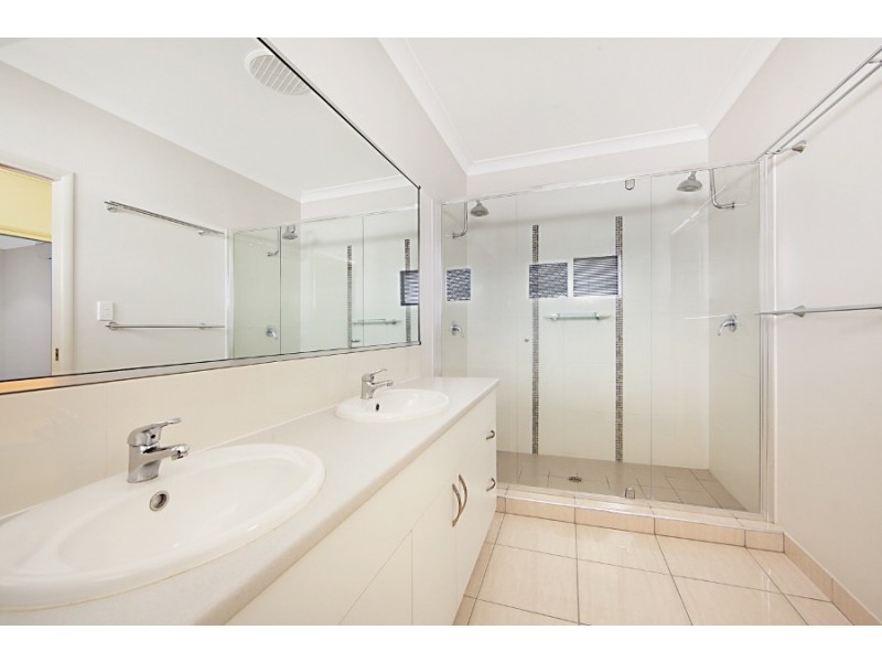 1 Newhaven Place, Idalia QLD 4811