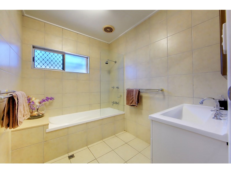 29 Kulgun Crescent, Kelso QLD 4815