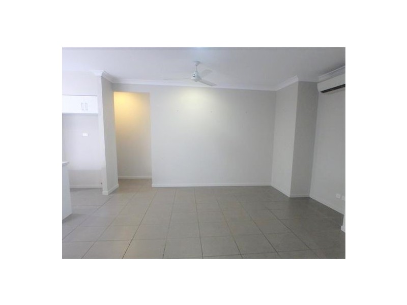 14 Batiki Circuit, Burdell QLD 4818