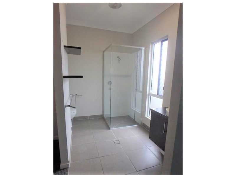 14 Batiki Circuit, Burdell QLD 4818