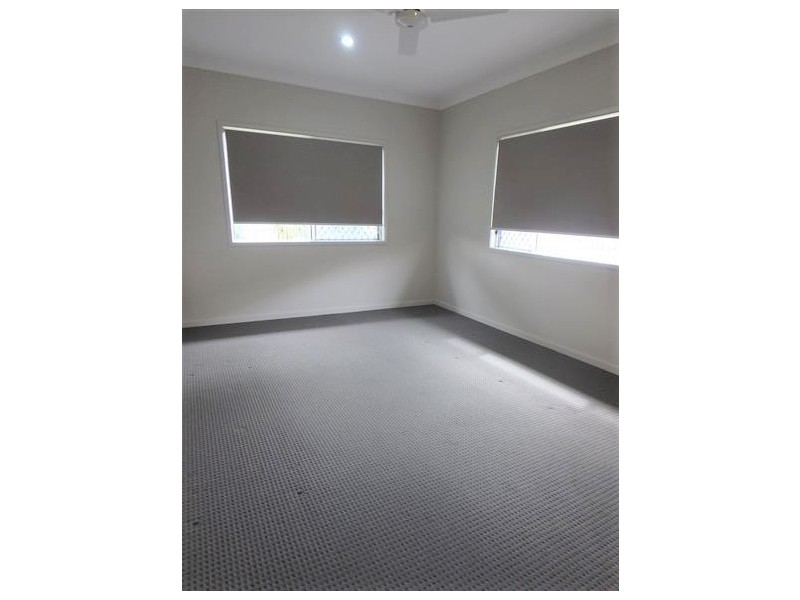 14 Batiki Circuit, Burdell QLD 4818