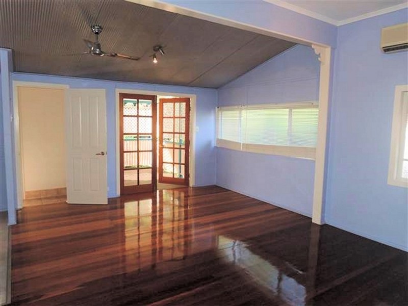 5 Humphrey Street, West End QLD 4810