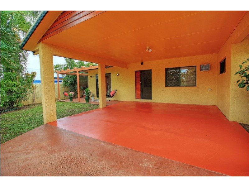 2A Vivian Street, Pimlico QLD 4812