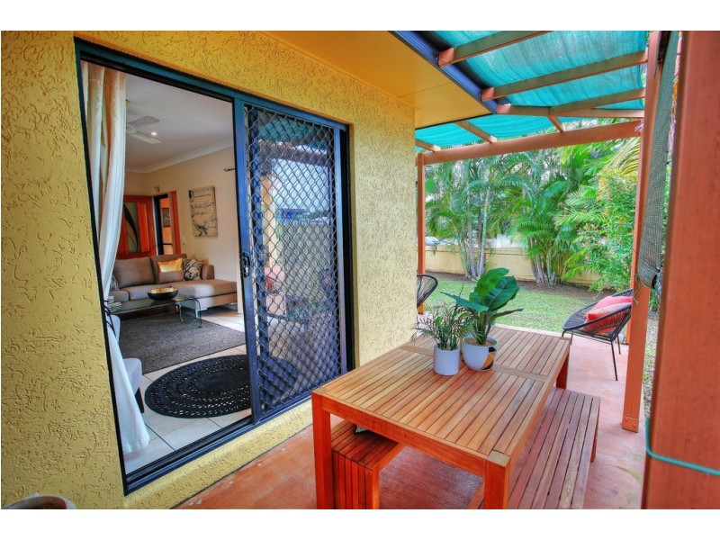 2A Vivian Street, Pimlico QLD 4812
