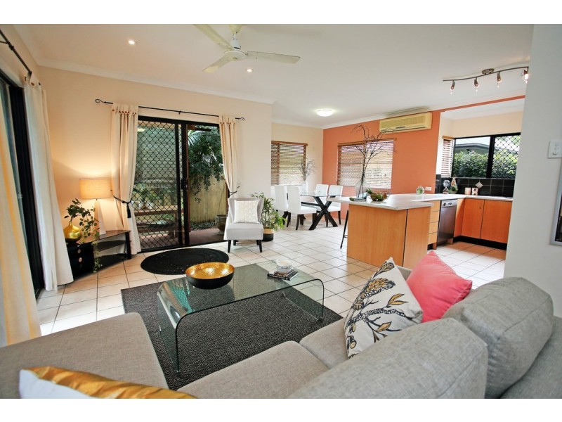 2A Vivian Street, Pimlico QLD 4812