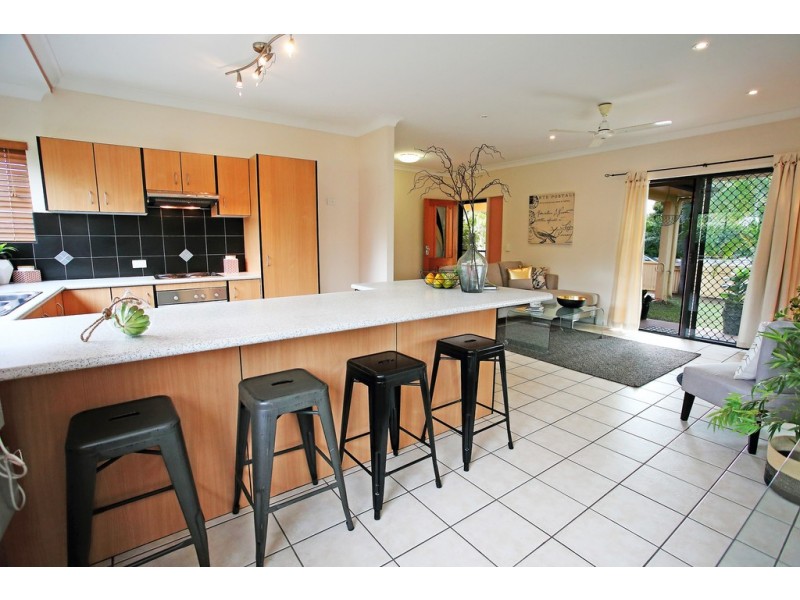 2A Vivian Street, Pimlico QLD 4812