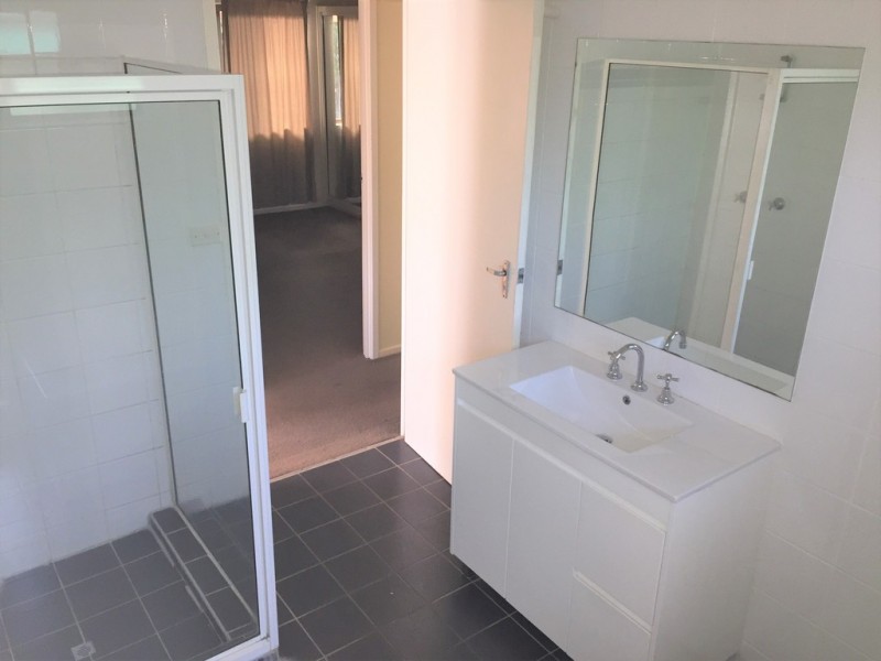 14 Third Street, Railway Estate QLD 4810